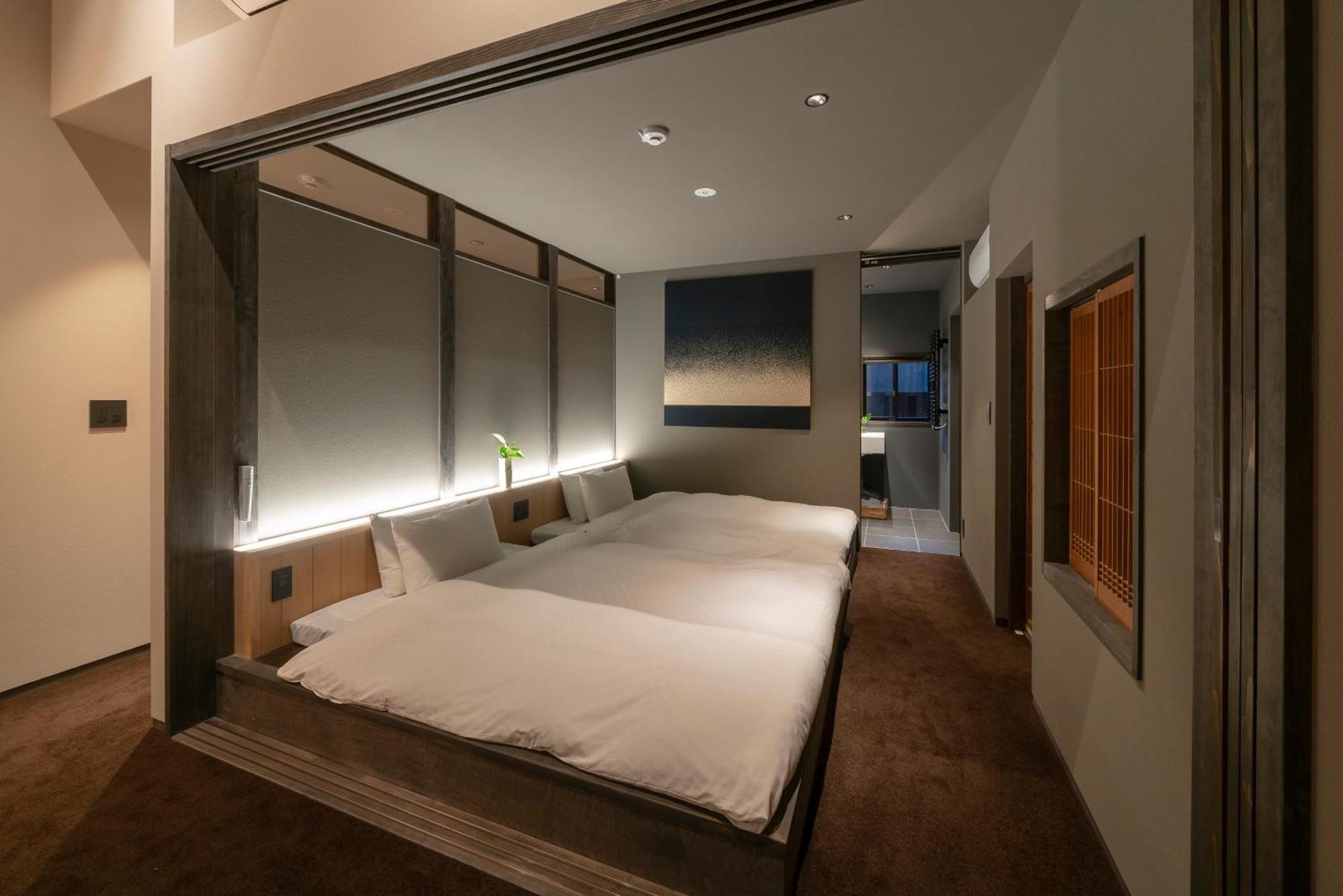 Hinaya Gojo Apartment