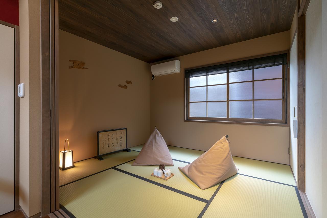 Hinaya Gojo Apartment